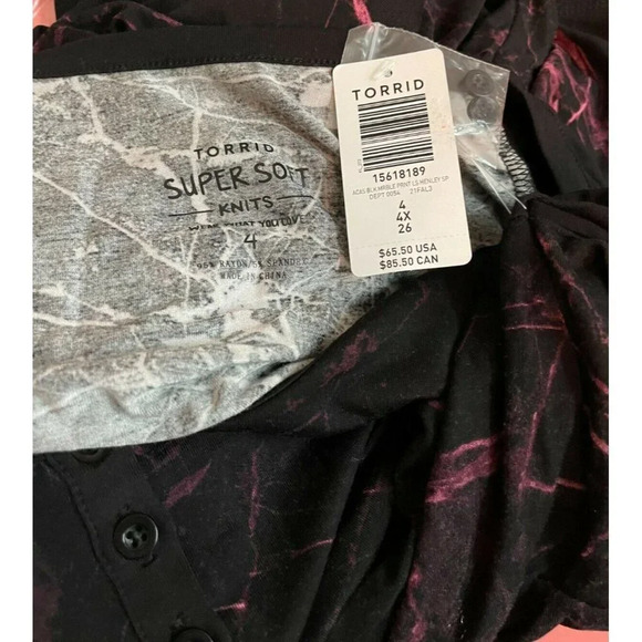 Torrid Plus 4 Black Marble Print Pockets Raglan Sleeve Midi Skater Dress - Picture 6 of 6